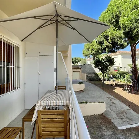 In Lescala Near Beaches * L' Escala